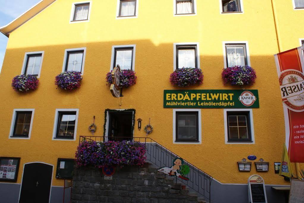 Gasthof 'Zum Alten Turm' Haslach an der Mühl Екстериор снимка